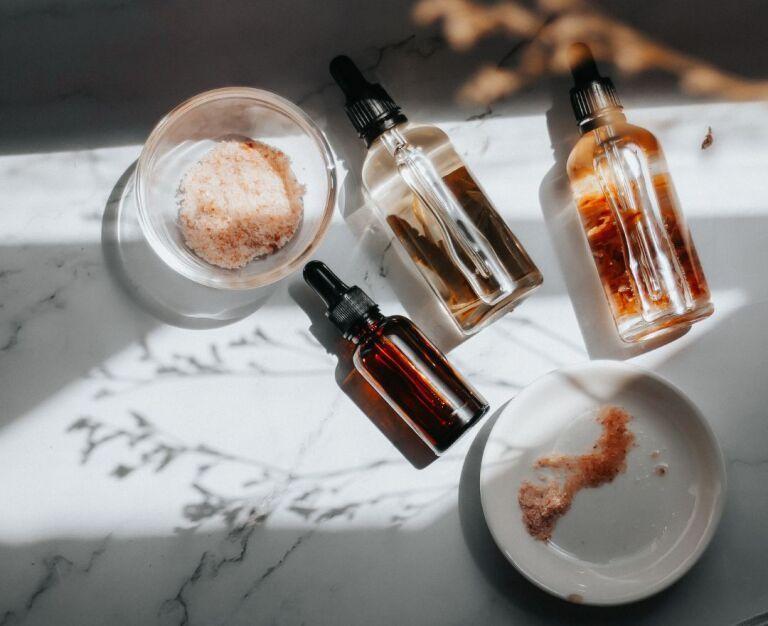 Ключові компоненти у засобах для волосся