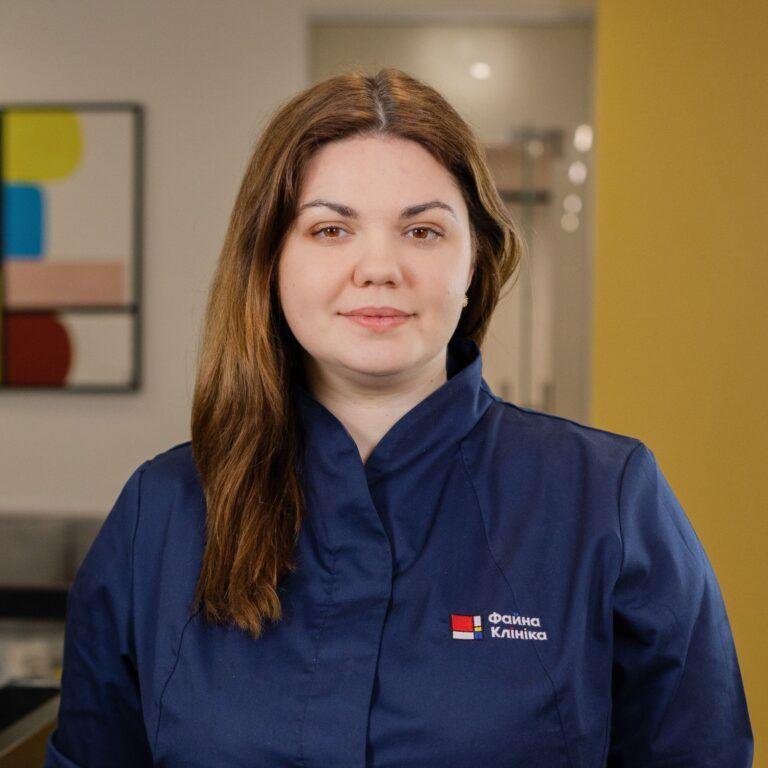 Кардіолог Онищук Наталія Сергіївна у холі Файної Клініки