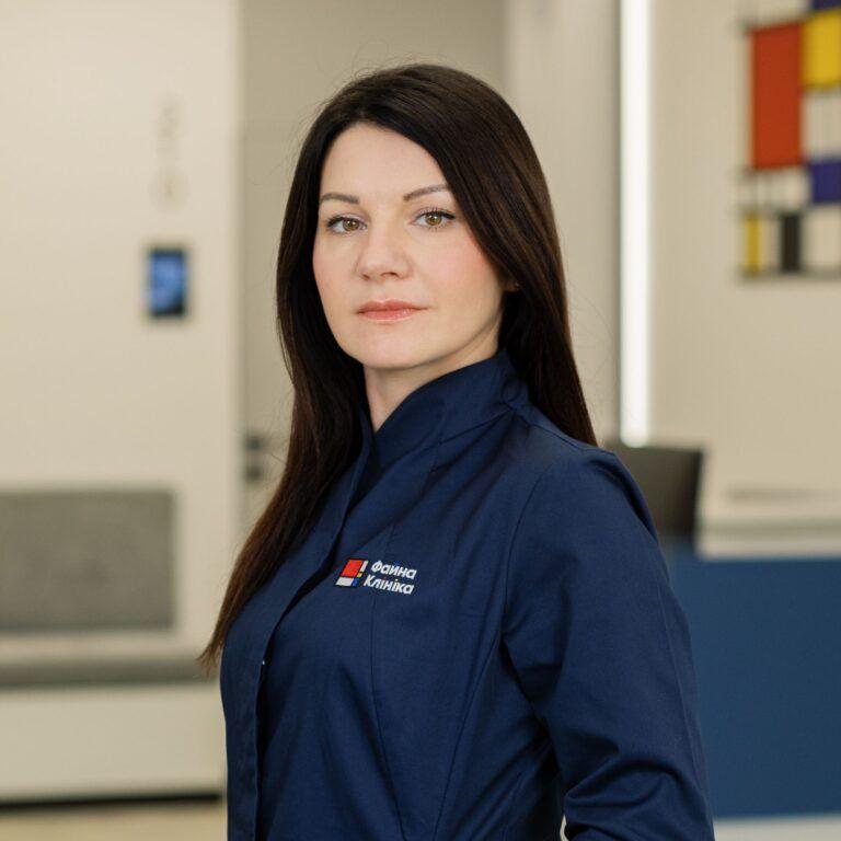 Ревматолог Резніченко Ольга Вікторівна у холі Файної Клініки