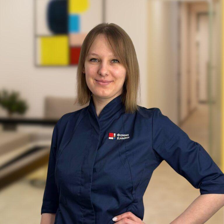 Педіатр Сафтюк Світлана Миколаївна у холі Файної Клініки