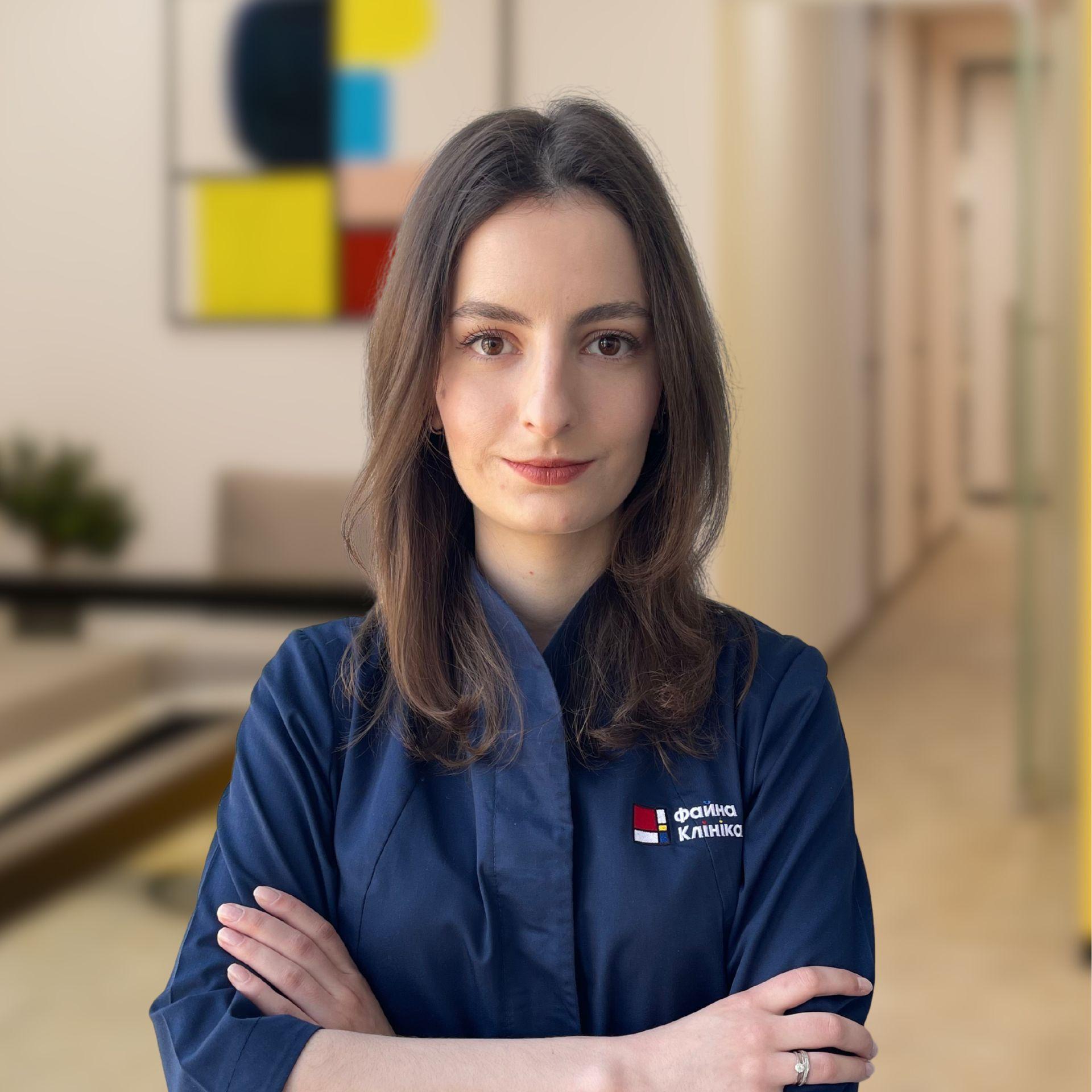 Лікар-психіатр Соколова Анастасія Вікторівна у холі Файної Клініки