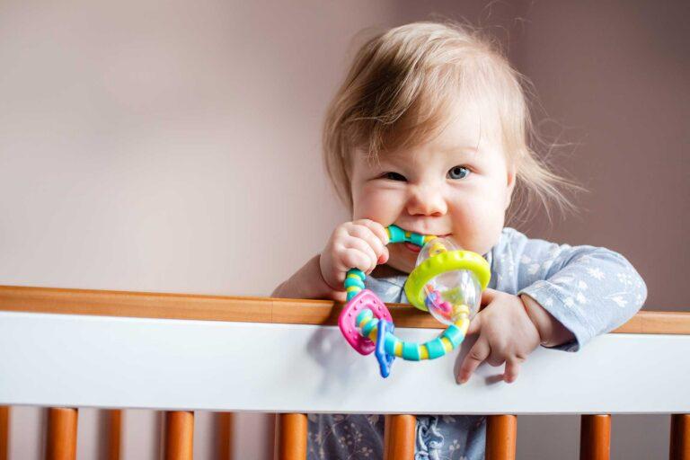 Прорезывание зубов у детей: что нужно знать родителям