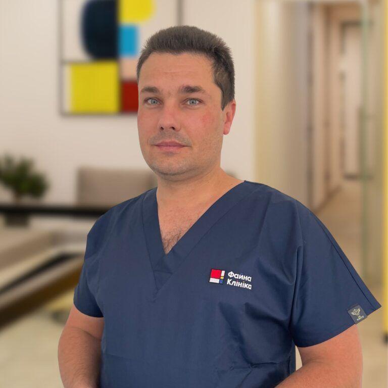 Анестезіолог, дитячий анестезіолог Стегній Ігор Володимирович у холі Файної Клініки